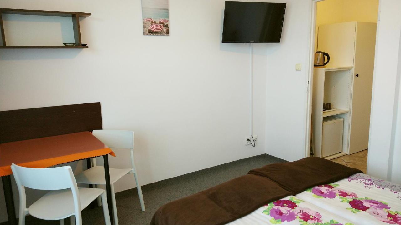 Klif Pokoje Goscinne W Centrum Blisko Morza Ustronie Morskie Dış mekan fotoğraf